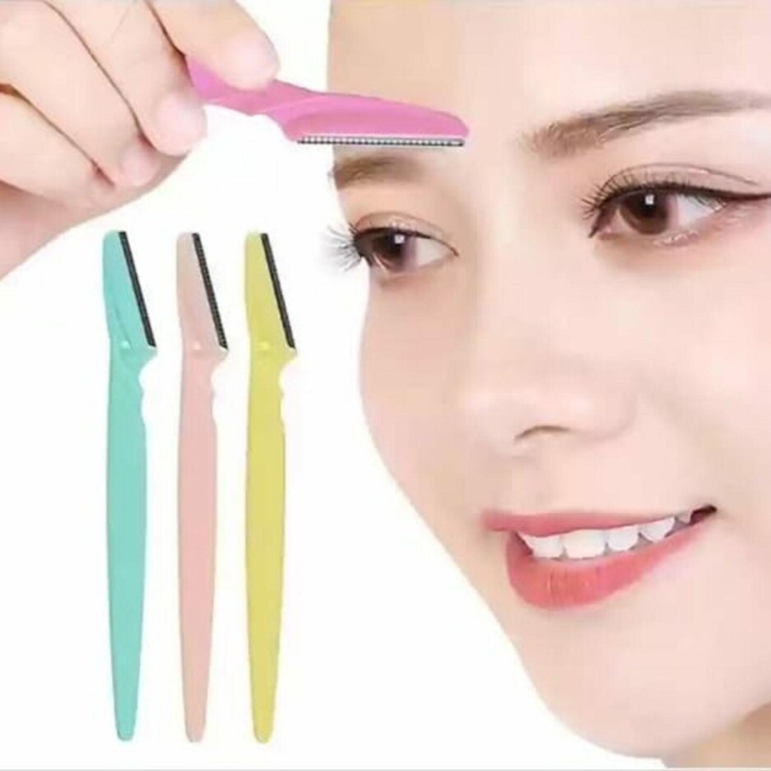 Tinkle Eyebrow Razor,  Women and Men skin-protection stainless steel safety cover is used to protect women's delicate and sensitive skin Set of 3 Pieces = 1 Pack